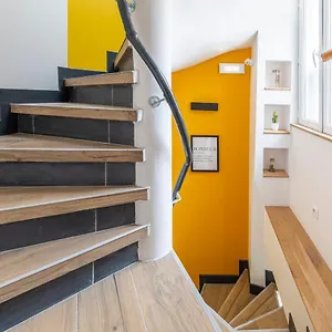  Apartamento Lovely Studio -center Of
